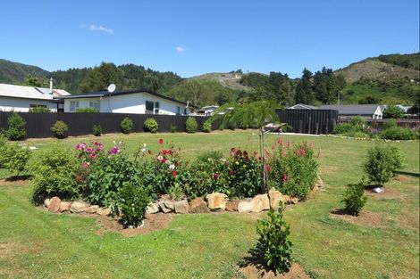 Photo of property in 77 Shiel Street, Reefton, 7830