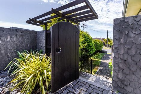 Photo of property in 16 Huia Street, Taupo, 3330