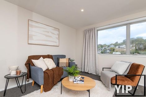 Photo of property in 137a Newlands Road, Newlands, Wellington, 6037