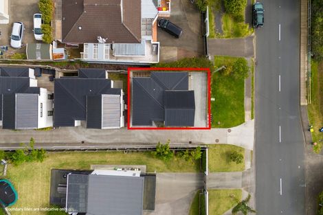 Photo of property in 562a Beach Road, Rothesay Bay, Auckland, 0630