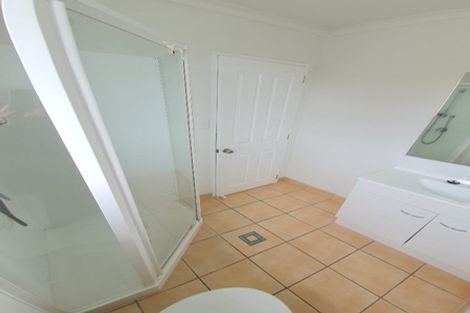 Photo of property in 17 Scotts Field Drive, Takanini, 2112