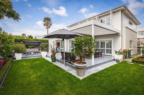 Photo of property in 20 Kensington Drive, Orewa, 0931