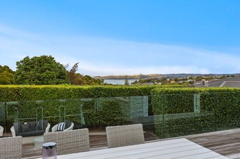 Photo of property in 24 Judkins Crescent, Cockle Bay, Auckland, 2014