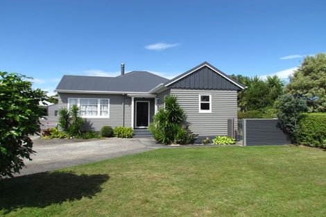 Photo of property in 3 Masters Crescent, Masterton, 5810