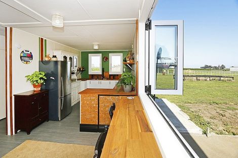 Photo of property in 357 Ketemarae Road, Hawera, 4675