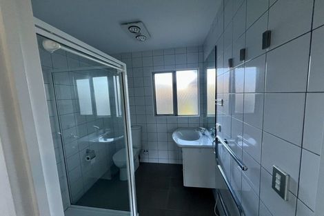 Photo of property in 1/48 Taharoto Road, Takapuna, Auckland, 0622