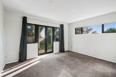 Photo of property in 105 Alec Craig Way, Gulf Harbour, Whangaparaoa, 0930