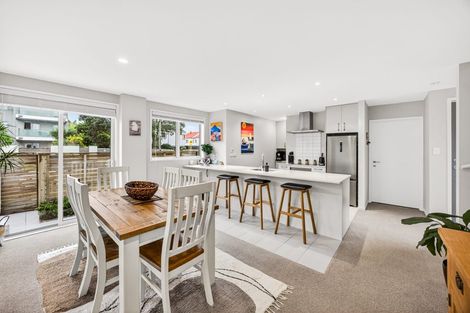 Photo of property in 28a Inverness Road, Browns Bay, Auckland, 0630
