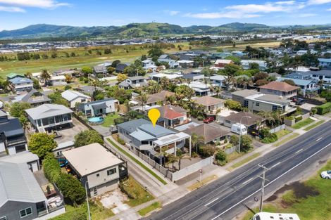 Photo of property in 1008 Papamoa Beach Road, Papamoa Beach, Papamoa, 3118