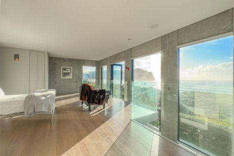 Photo of property in 220b Beverley Terrace, Whangamata, 3620