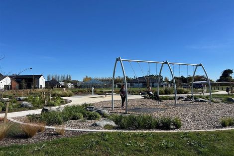 Photo of property in 18 Oakmill Drive, Casebrook, Christchurch, 8051