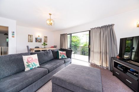 Photo of property in 39 Lastel Place, Shelly Park, Auckland, 2014