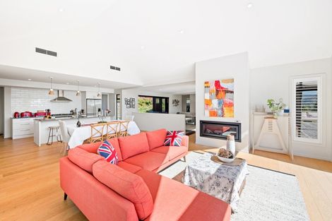 Photo of property in 11 Clutha Place, Wanaka, 9305