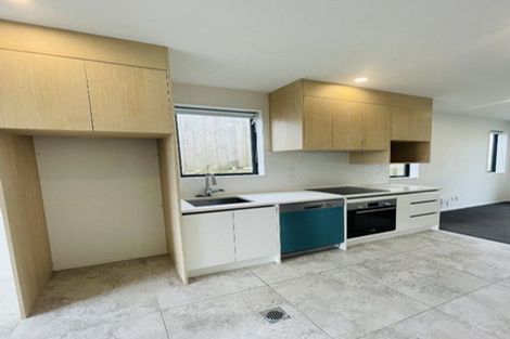 Photo of property in 5/1 Sylvan Crescent, Te Atatu South, Auckland, 0610