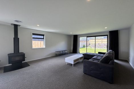 Photo of property in 98 Spur Ridge Rise, Jacks Point, 9371