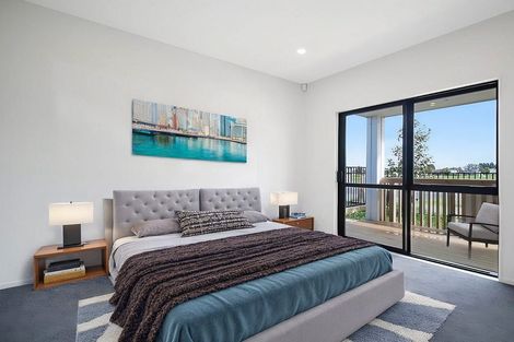 Photo of property in 2 Faithful Drive, Karaka, 2113