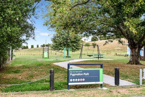 Photo of property in 6 Pygmalion Place, Dinsdale, Hamilton, 3204