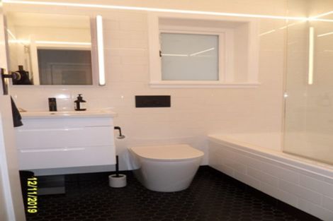Photo of property in Ambassador Flats, 7 Maurice Terrace, Te Aro, Wellington, 6011