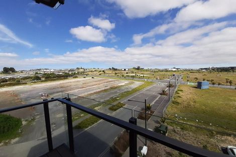 Photo of property in 401/3 Kaipiho Lane, Albany, Auckland, 0632