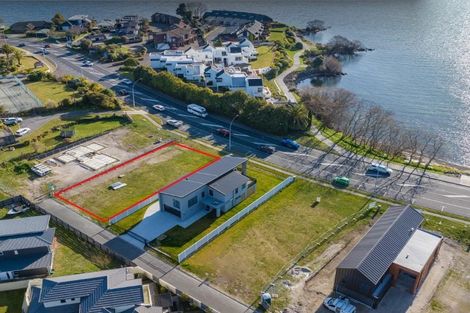 Photo of property in 5/3 Tremaine Avenue, Two Mile Bay, Taupo, 3330