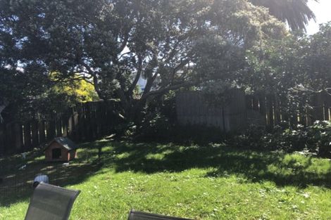 Photo of property in 98 Tiriwa Drive, Massey, Auckland, 0614