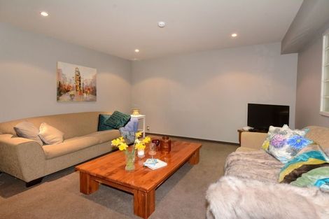 Photo of property in 4/2 Manor Place, Dunedin Central, Dunedin, 9016