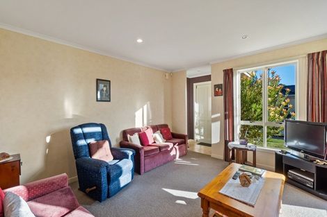 Photo of property in 34 Sovereign Isle Lane, Rototuna, Hamilton, 3210