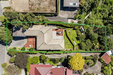 Photo of property in 61 Seaview Road, Paremata, Porirua, 5024