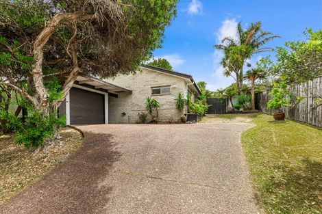 Photo of property in 211 Glamorgan Drive, Torbay, Auckland, 0630