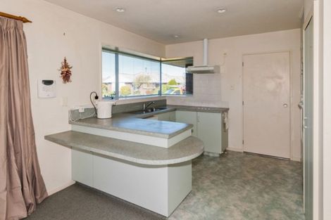 Photo of property in 4 Mull Place, Broomfield, Christchurch, 8042