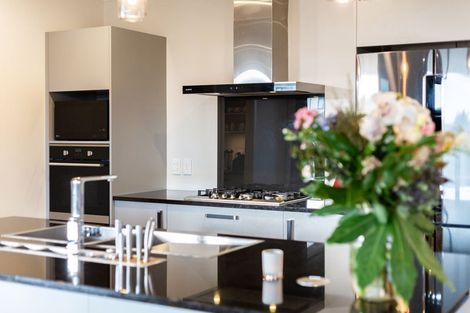 Photo of property in 5 Waitaria Terrace, Aotea, Porirua, 5024