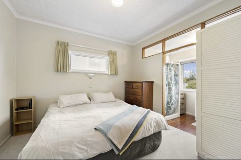 Photo of property in 15 Crofton Road, Ngaio, Wellington, 6035