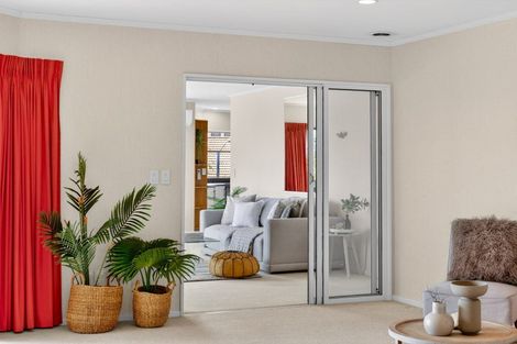 Photo of property in 4 Woodford Heights, Havelock North, 4130