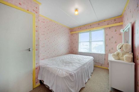 Photo of property in 8 Plumley Crescent, Mangere, Auckland, 2022