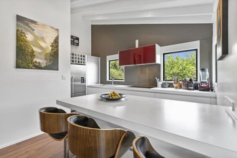 Photo of property in 2/24 Colonial Road, Birkenhead, Auckland, 0626