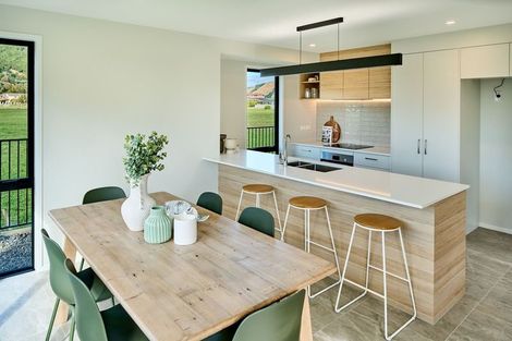 Photo of property in 100 Waipunahau Road, Waikanae, 5036