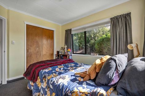 Photo of property in 44 Rawhitiroa Road, Eltham, 4322