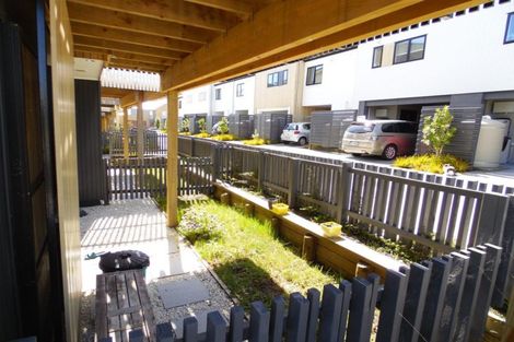 Photo of property in 16 Pheasant Lane, Hobsonville, Auckland, 0616