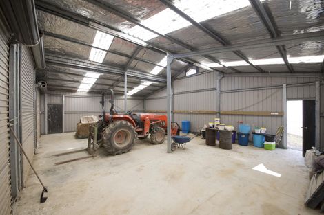 Photo of property in 413 Milson Line, Milson, Palmerston North, 4478