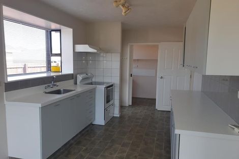 Photo of property in 8 Raymond Road, Bromley, Christchurch, 8062