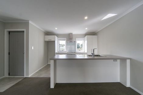 Photo of property in 6 Anna Jean Crescent, Flagstaff, Hamilton, 3210