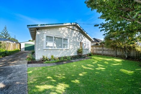 Photo of property in 44 Fitzroy Road, Fitzroy, New Plymouth, 4312