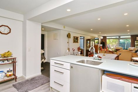 Photo of property in 2/272 Marine Parade, New Brighton, Christchurch, 8061