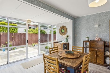 Photo of property in 66 Gray Avenue, Paraparaumu Beach, Paraparaumu, 5032