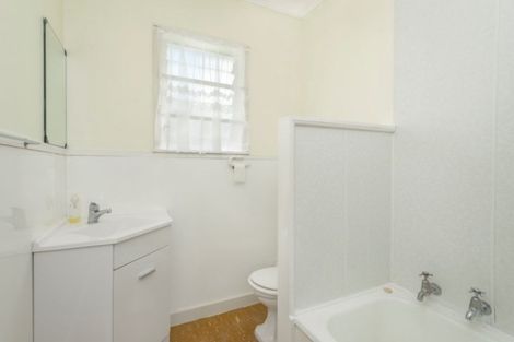 Photo of property in 90u2 Mahoe Street, Melville, Hamilton, 3206