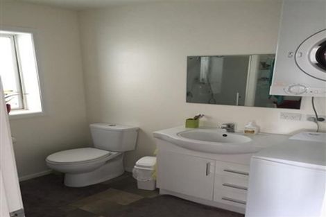 Photo of property in 99 Overtoun Terrace, Hataitai, Wellington, 6021