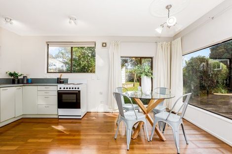 Photo of property in 15 Chew Place, Ranui, Porirua, 5024