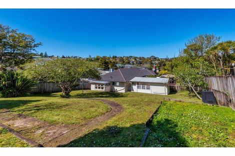 Photo of property in 31 Routley Drive, Glen Eden, Auckland, 0602