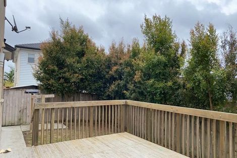 Photo of property in 37 Drumbuoy Drive, Flat Bush, Auckland, 2019