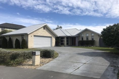 Photo of property in 18 Linkwater Way, Parklands, Christchurch, 8083